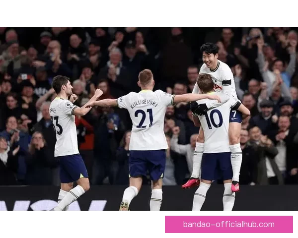 破解西汉姆联进球难题的意外策略 提升攻击力的创新方案与战术调整